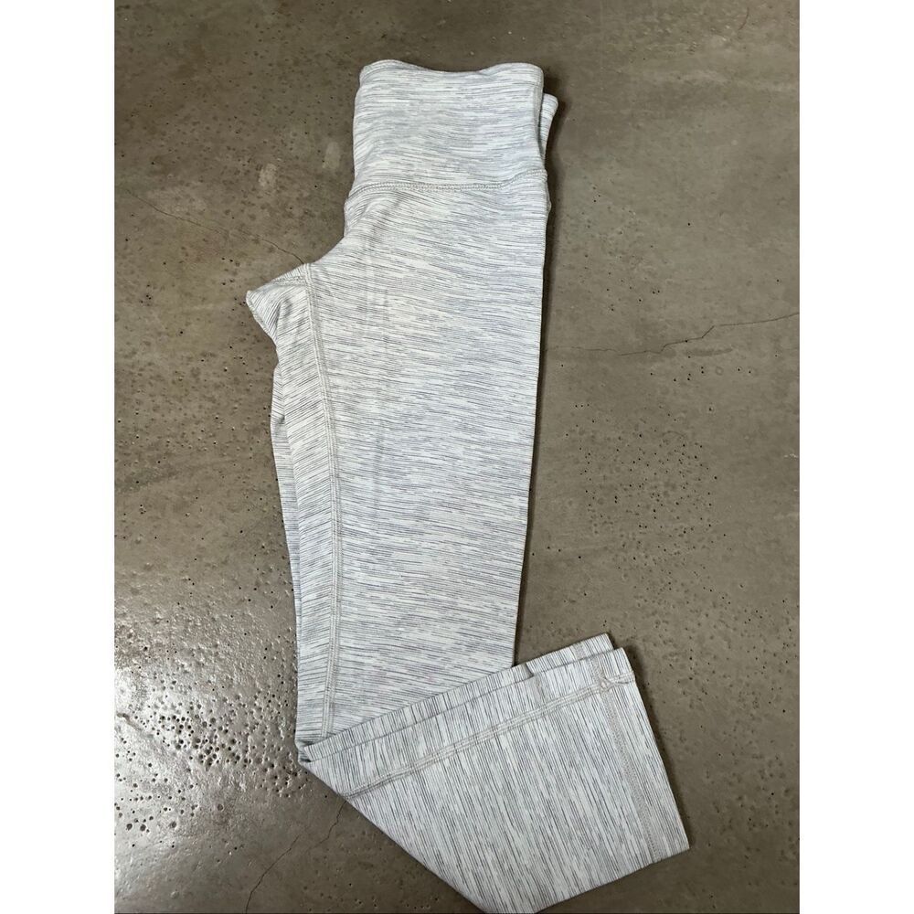 Lululemon Wunder Under Cropped Leggings